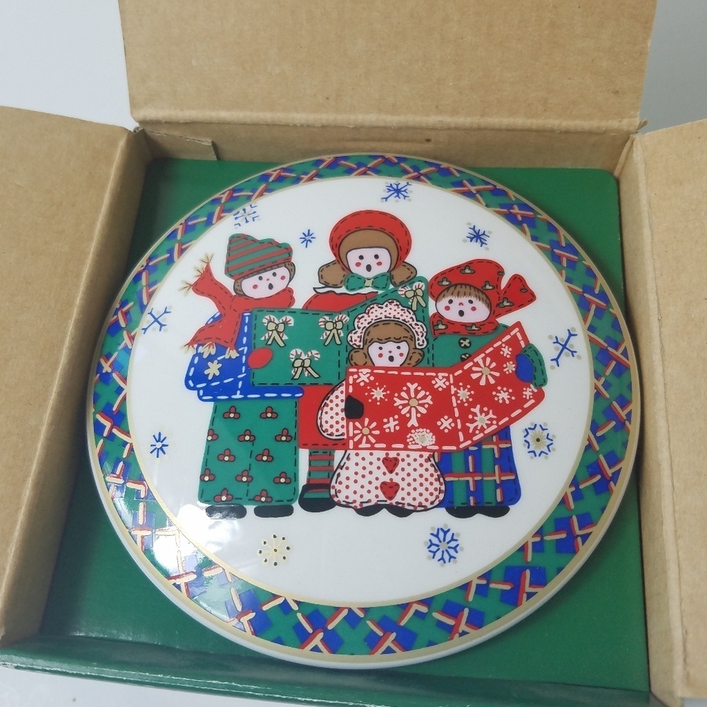 MIKASA HOLIDAY TRINKET BOX - Picture 4 of 7